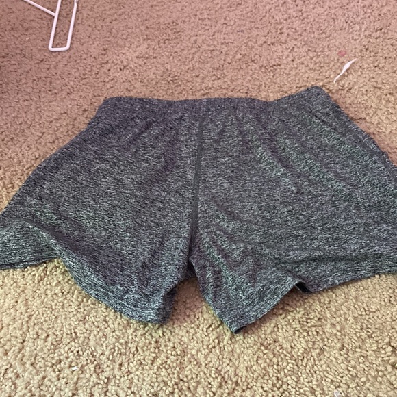 Lounge shorts - Picture 2 of 2
